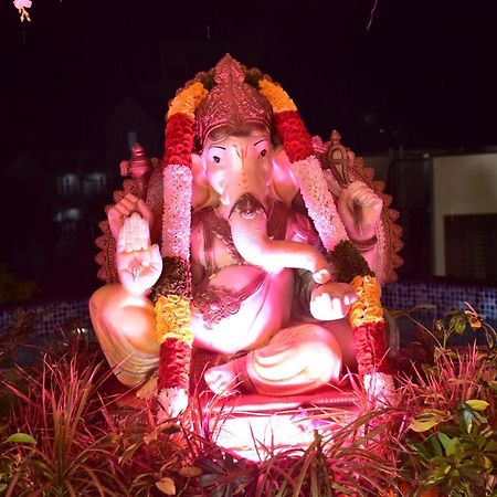 Vistar Pavithra Vivaha Convention Hall Jigani エクステリア 写真