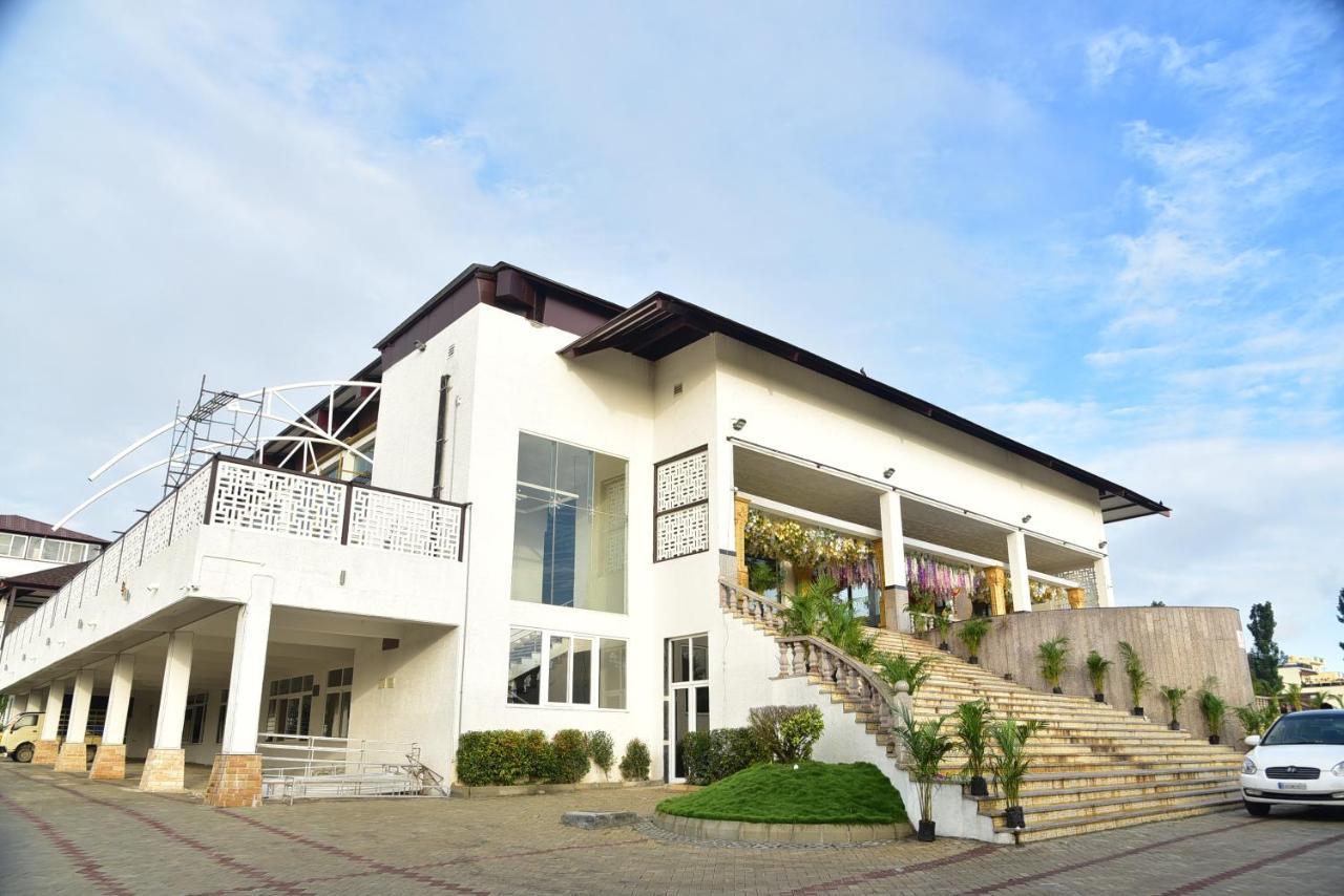 Vistar Pavithra Vivaha Convention Hall Jigani エクステリア 写真
