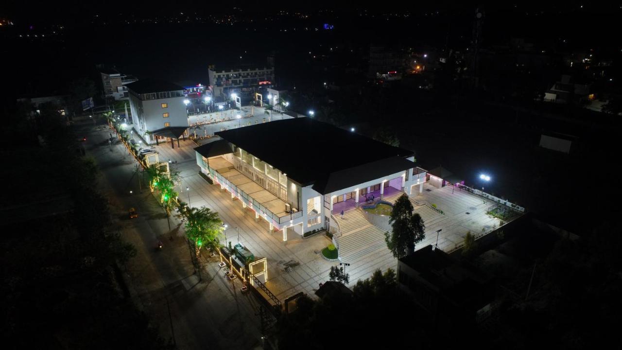 Vistar Pavithra Vivaha Convention Hall Jigani エクステリア 写真